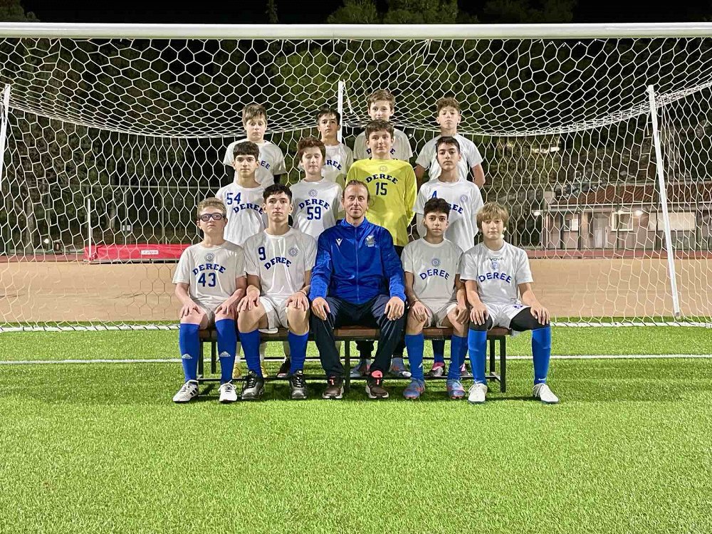 The U13-1 team of the Deree Soccer Academy won the Soccer Link championship!