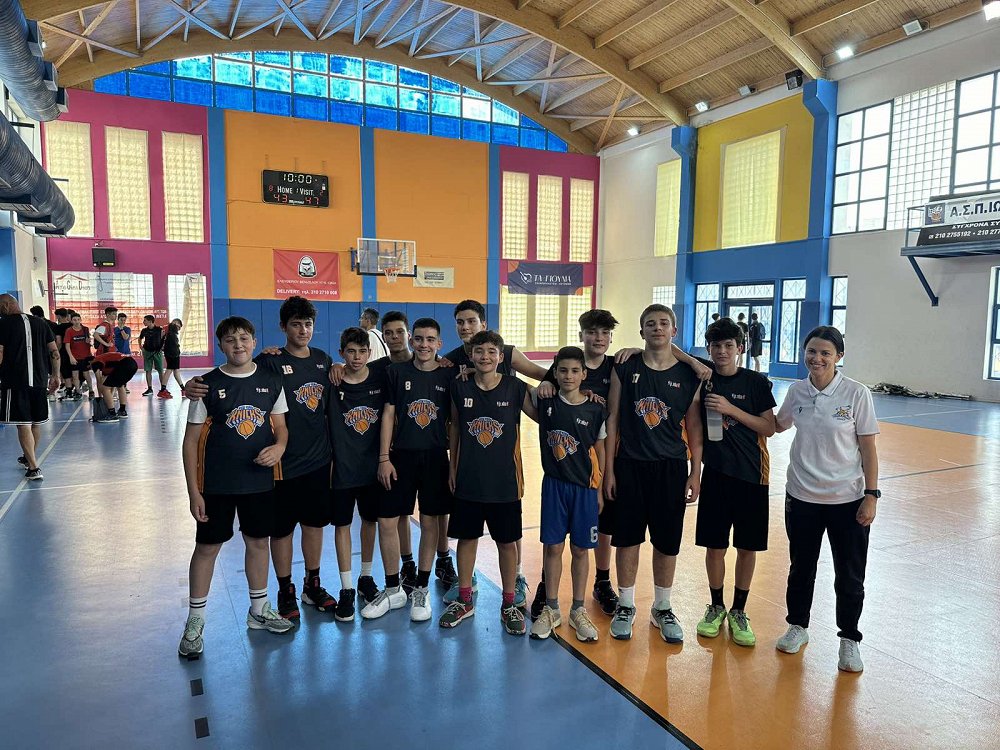 Victory for the U14 team of the Deree Basketball Academy and advancement to the top 8 of the JrNBA!