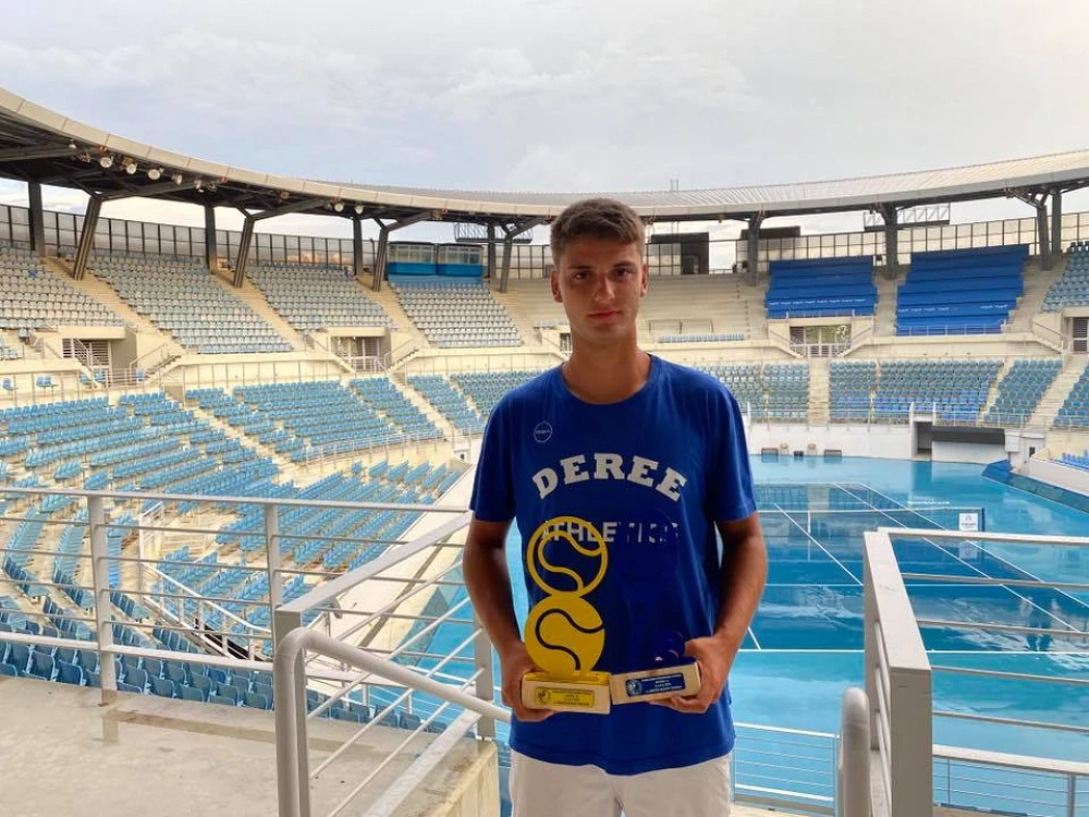 Thodoris Mitsakos at the University at Buffalo on an athletic scholarship!