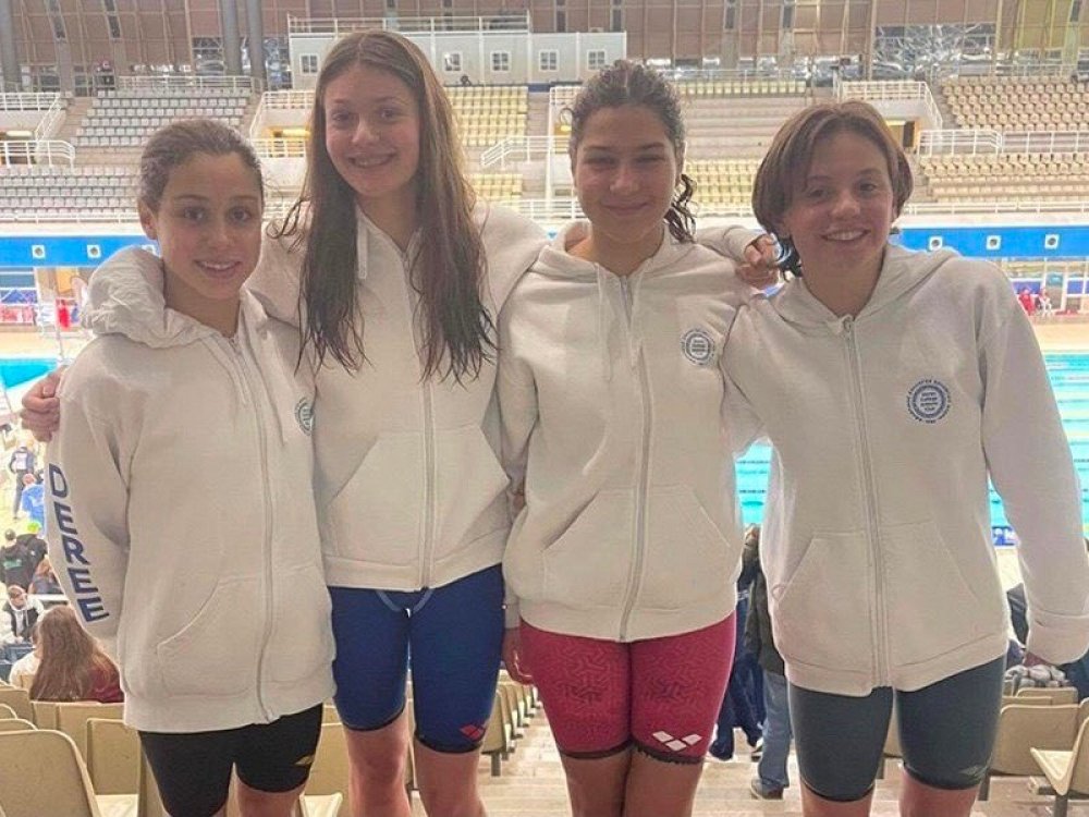 The Deree Swim Academy with 4 swimmers with the National team in the "Comen Cup"!