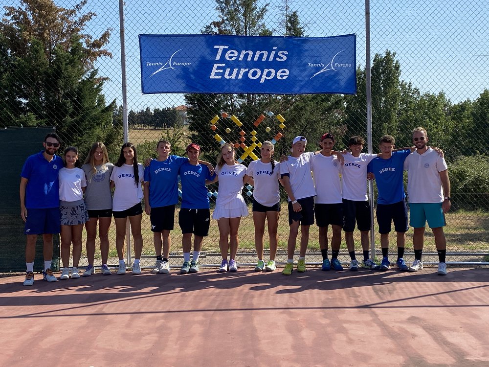 Yannis Sakkas with the U16 Greek National team in Italy - Success for the Deree Tennis Academy in National and International tournaments!