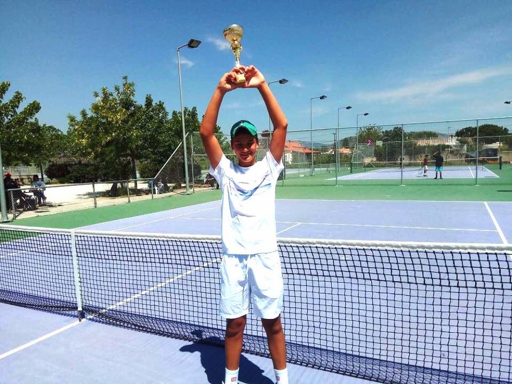 Πανελληνιονίκης o Θοδωρής Μητσάκος του Α.Σ.Κ. Ντερή!