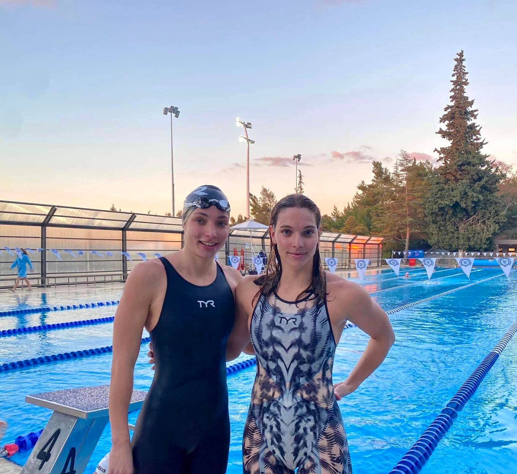 Xanthi and Chryssa Mitsakou with the National swim team at the Mediterranean Games!